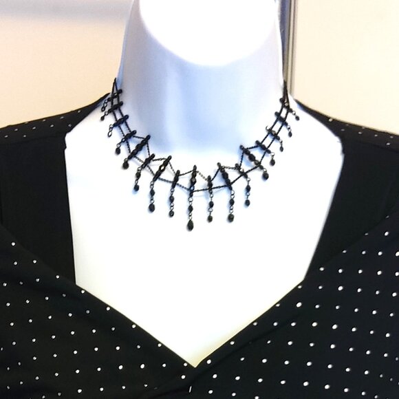 Vintage NEW LC Liz Claiborne Black Necklace for Women Girls - Picture 5 of 6